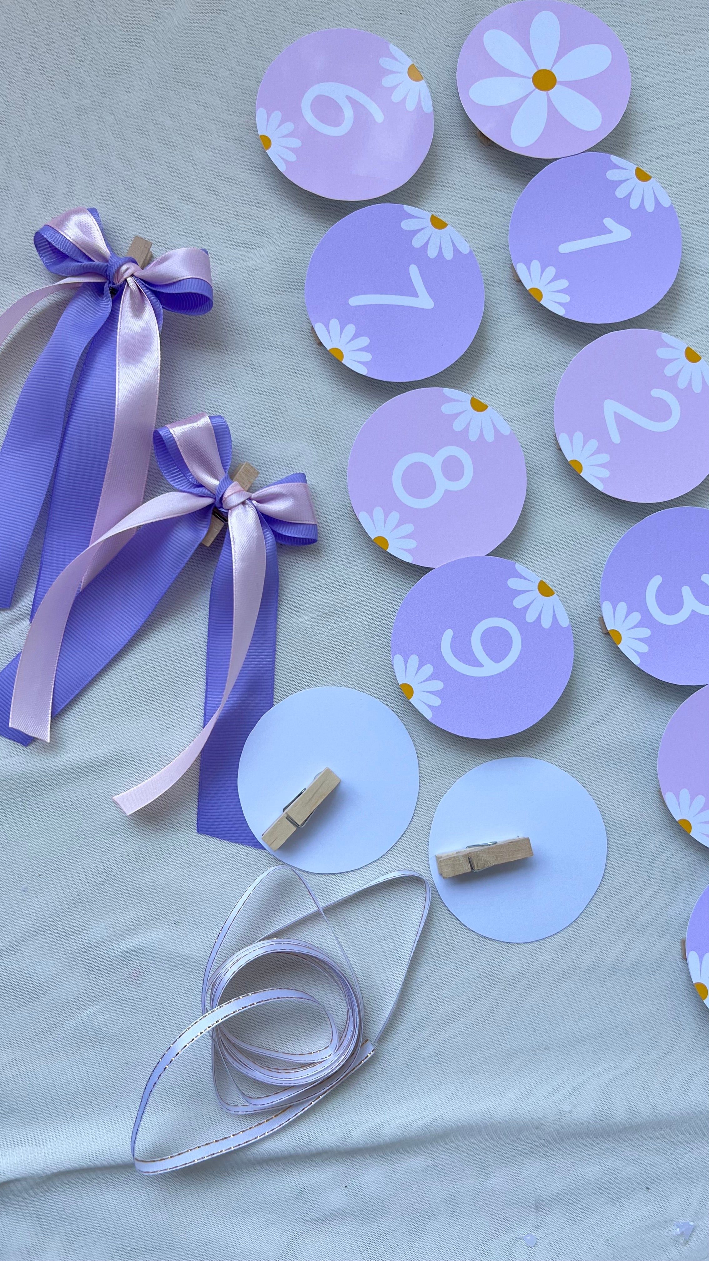 Guirnalda para fotos | Margaritas lila y rosado